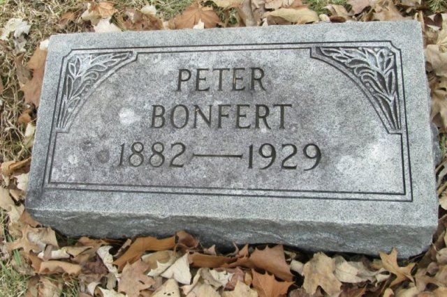 Bonfert Peter 1882-1929 Grabstein